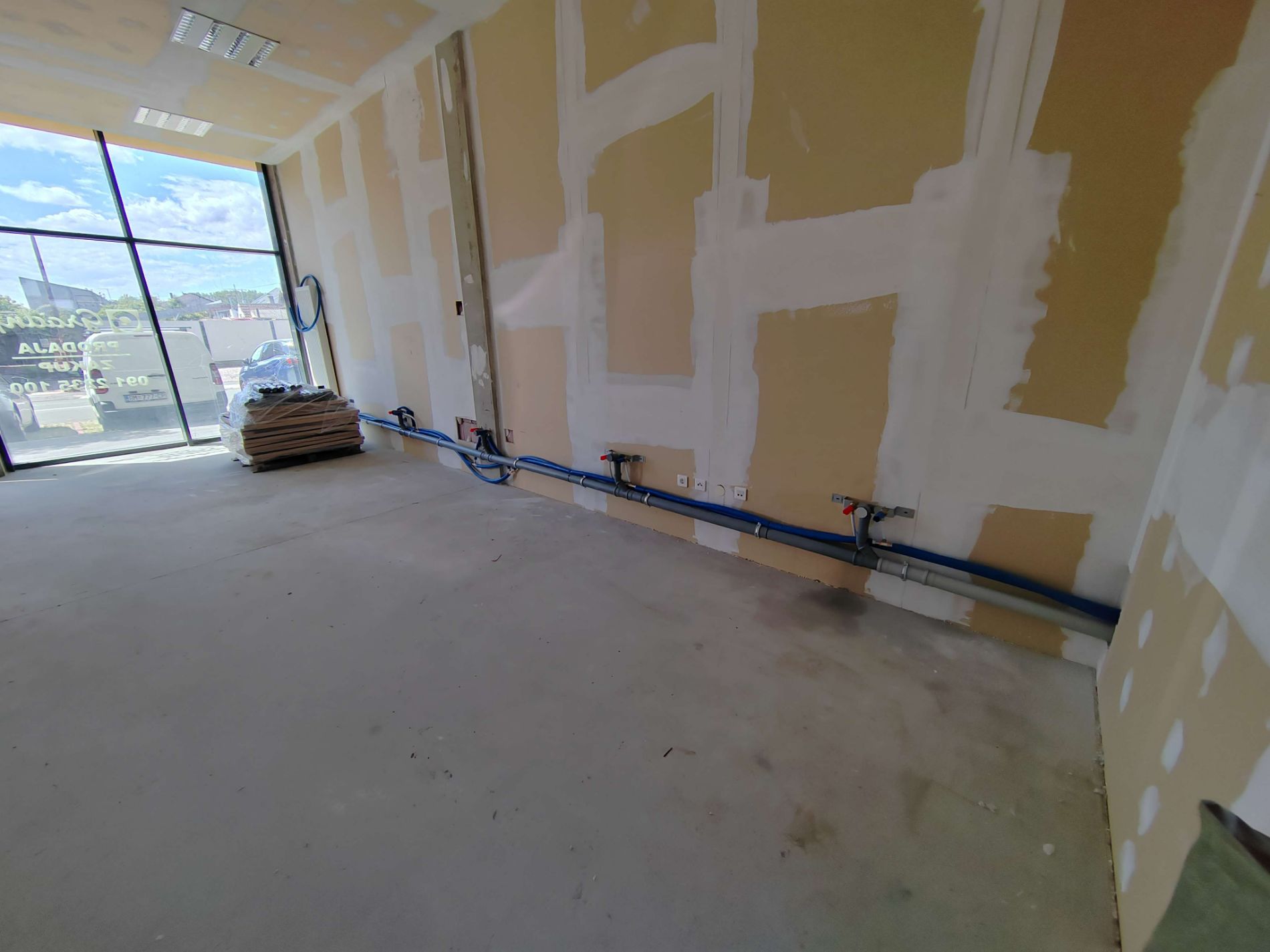 Prostor u fazi vodovodnih instalacija
